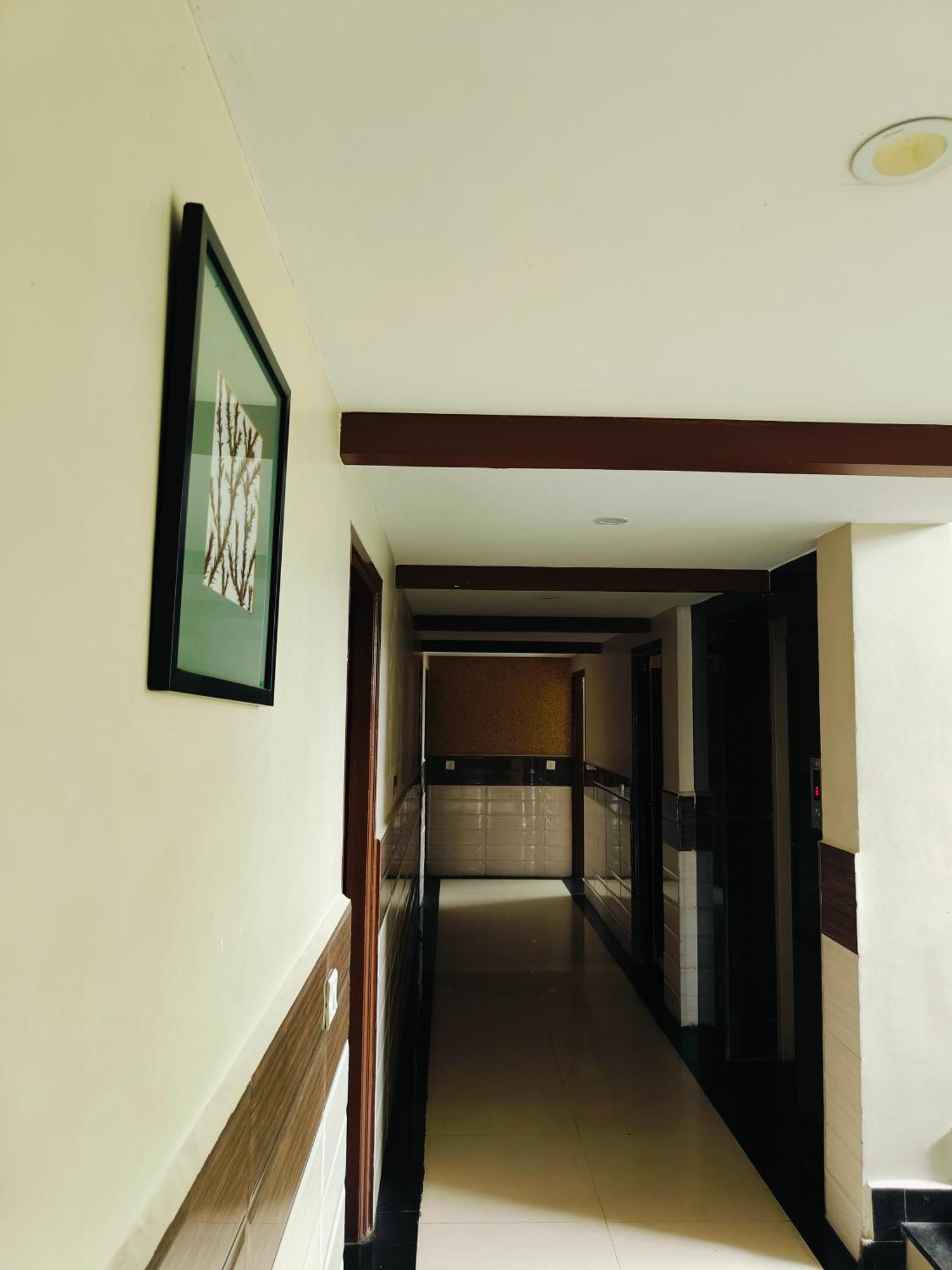 Green Wood Inn Mysore Near Palace Exterior photo